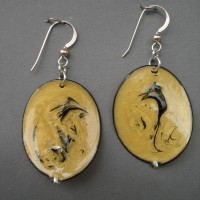 Golden oval and black jerrines earrings